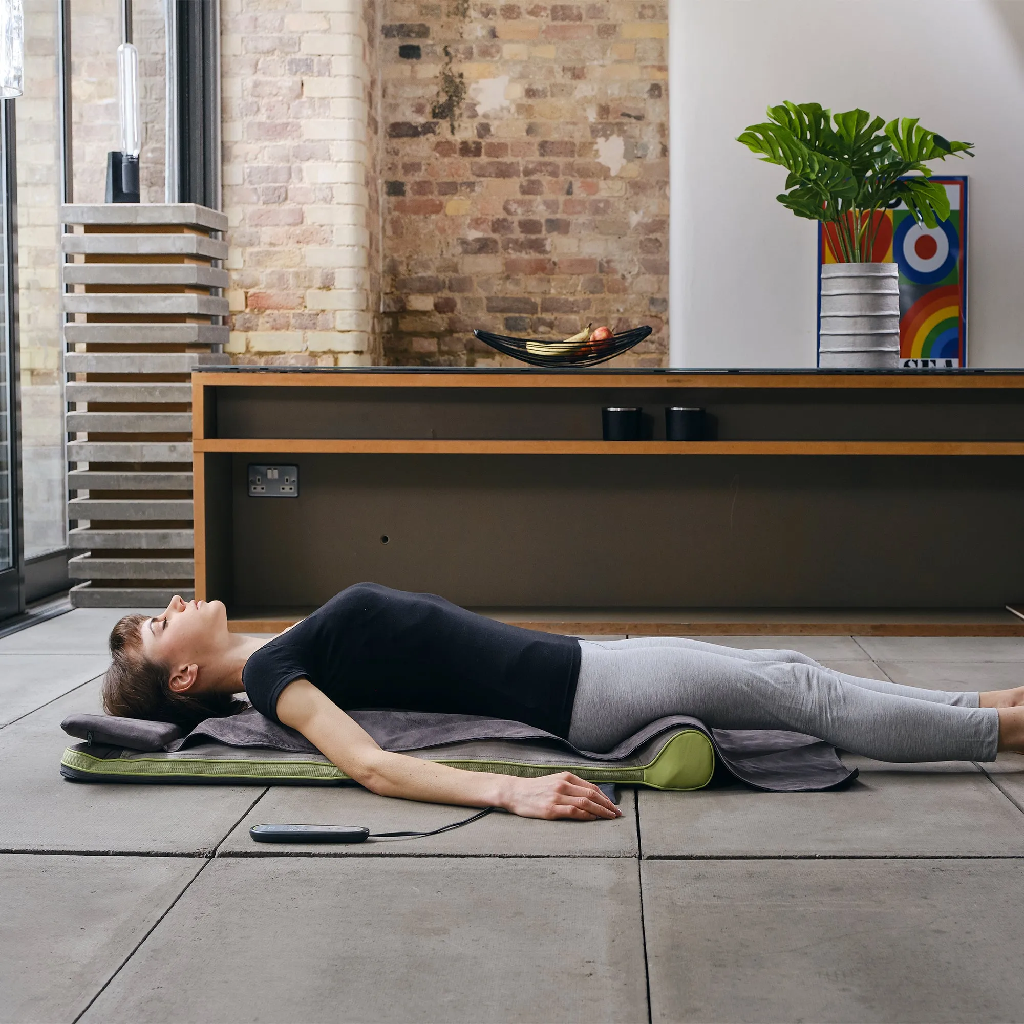 Stretch   The Back Stretching Mat